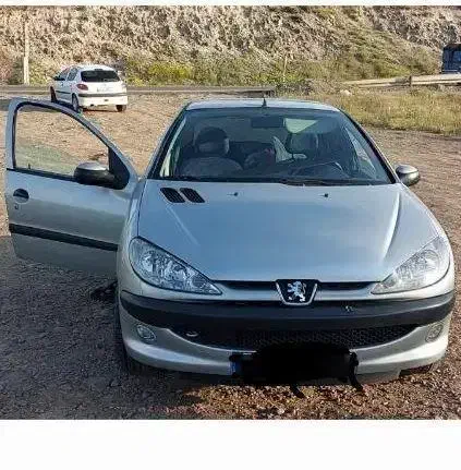 پژو ۲۰۶ نقره ای مدل ۸۳ تیپ ۲|خودرو سواری و وانت|تهران, باغ خزانه|دیوار