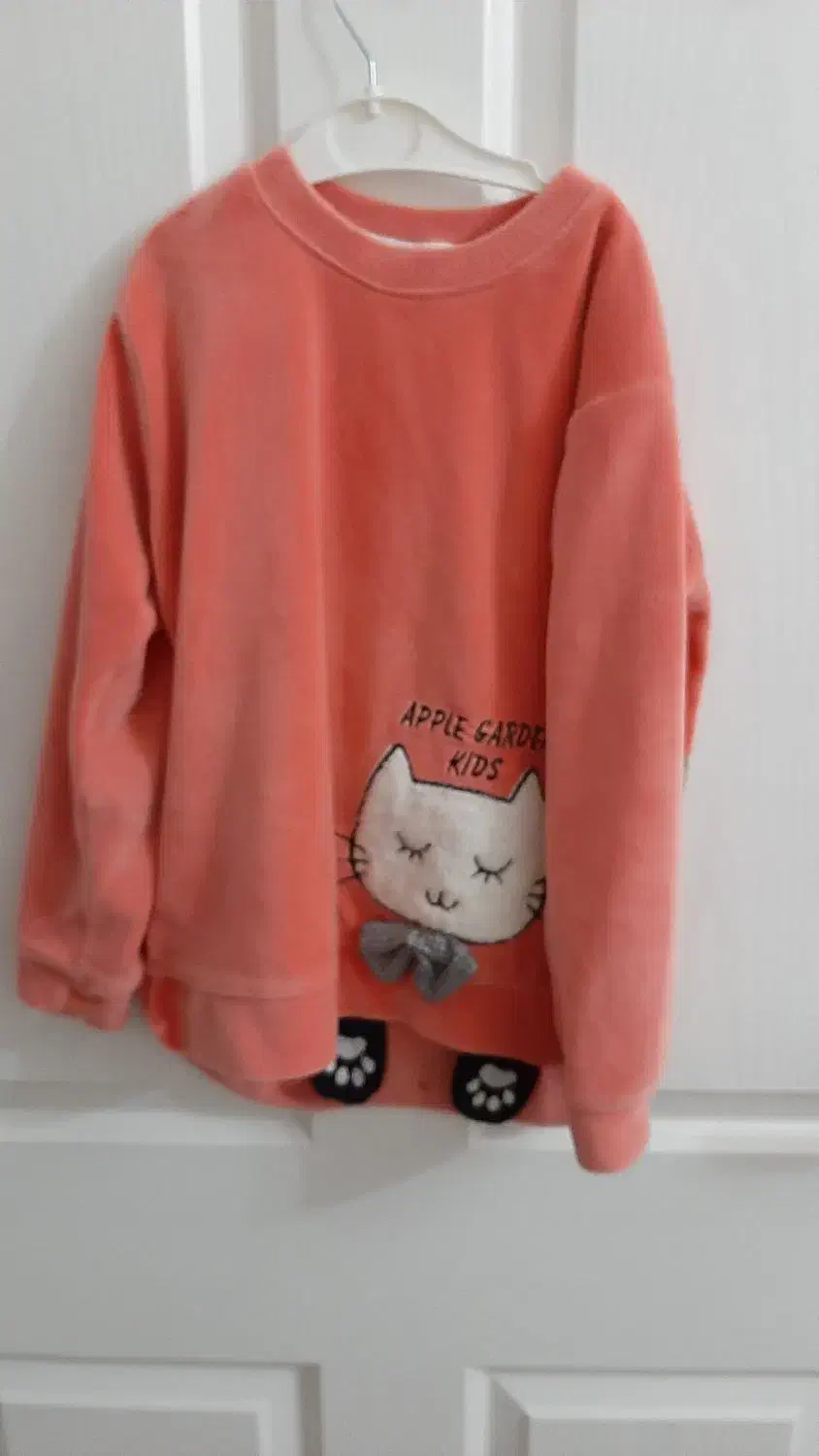 بلوز مخمل|کفش و لباس بچه|ارومیه, |دیوار