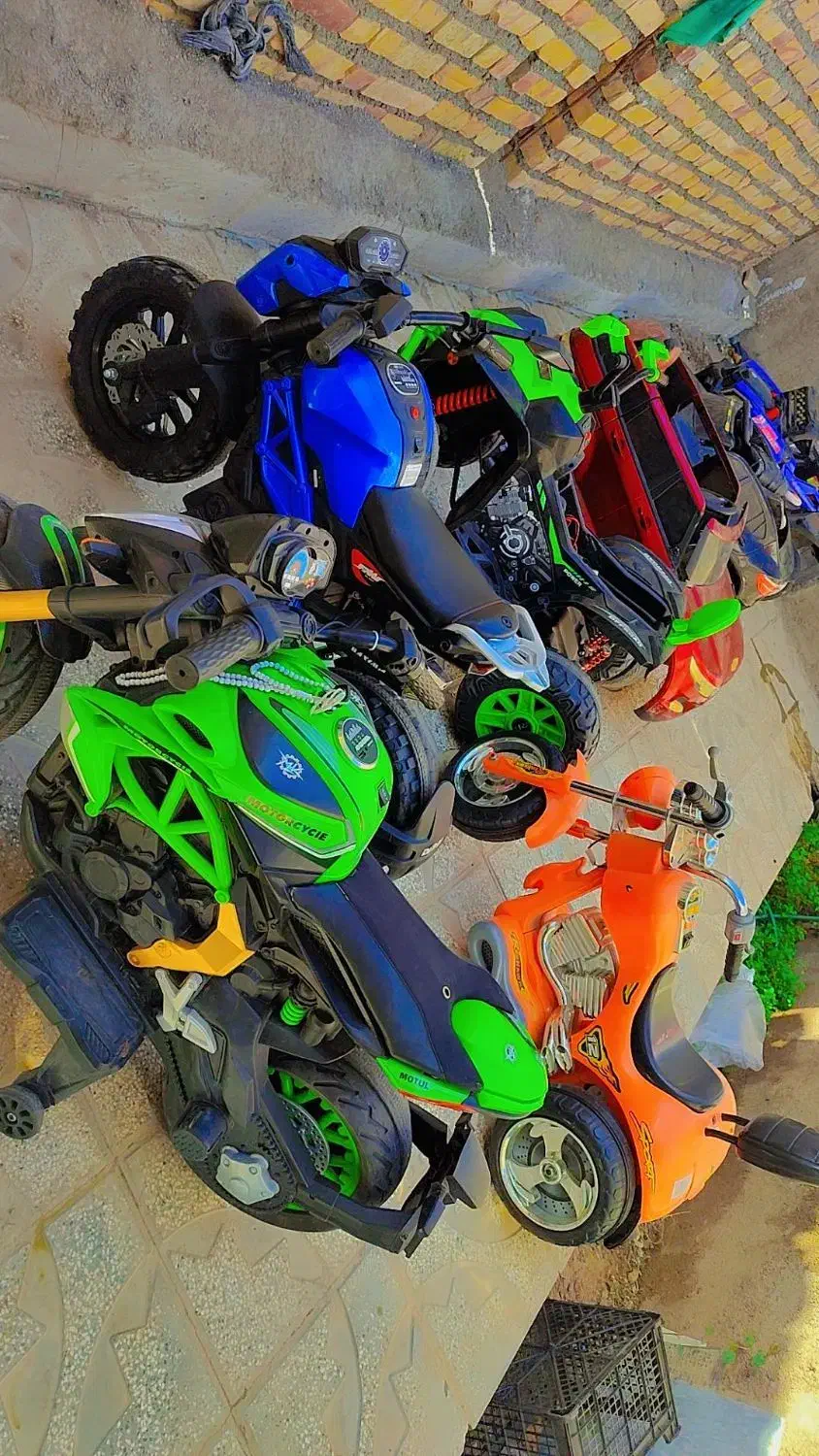 موتور شارژی و ماشین شارژی|اسباببازی بچه|خواف, |دیوار