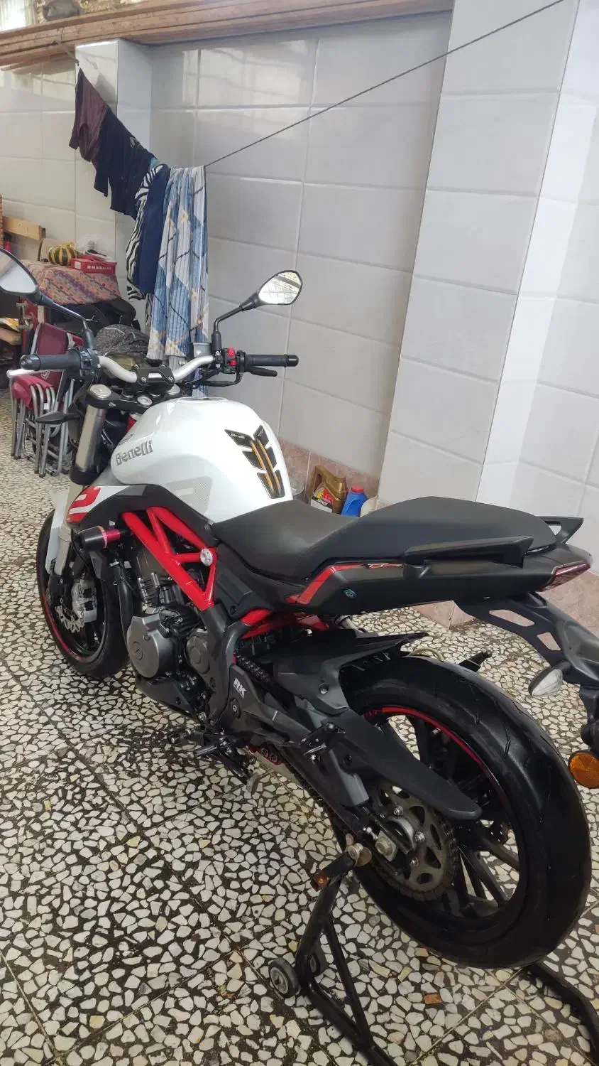 بنلی ۱۴۰۰ کارکرد۱۳ بدون ضربه|موتورسیکلت|لنگرود, |دیوار