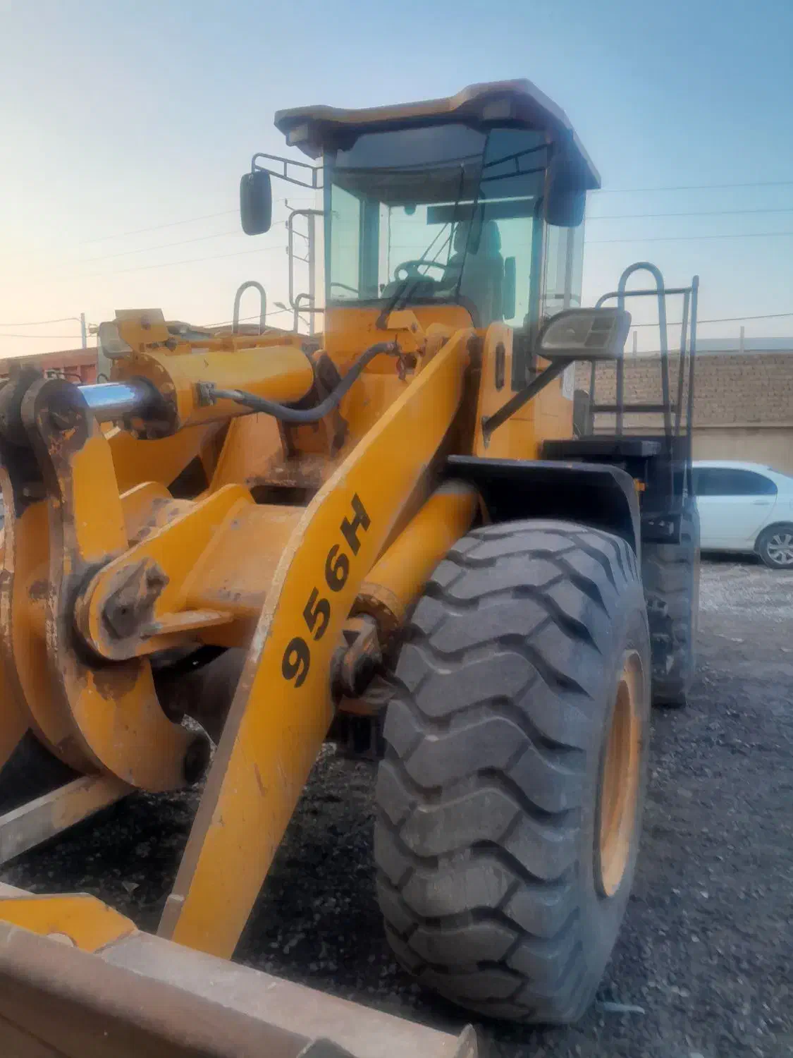 لودر ۹۵۶و۹۴۶|خودرو سنگین|قم, ارم|دیوار