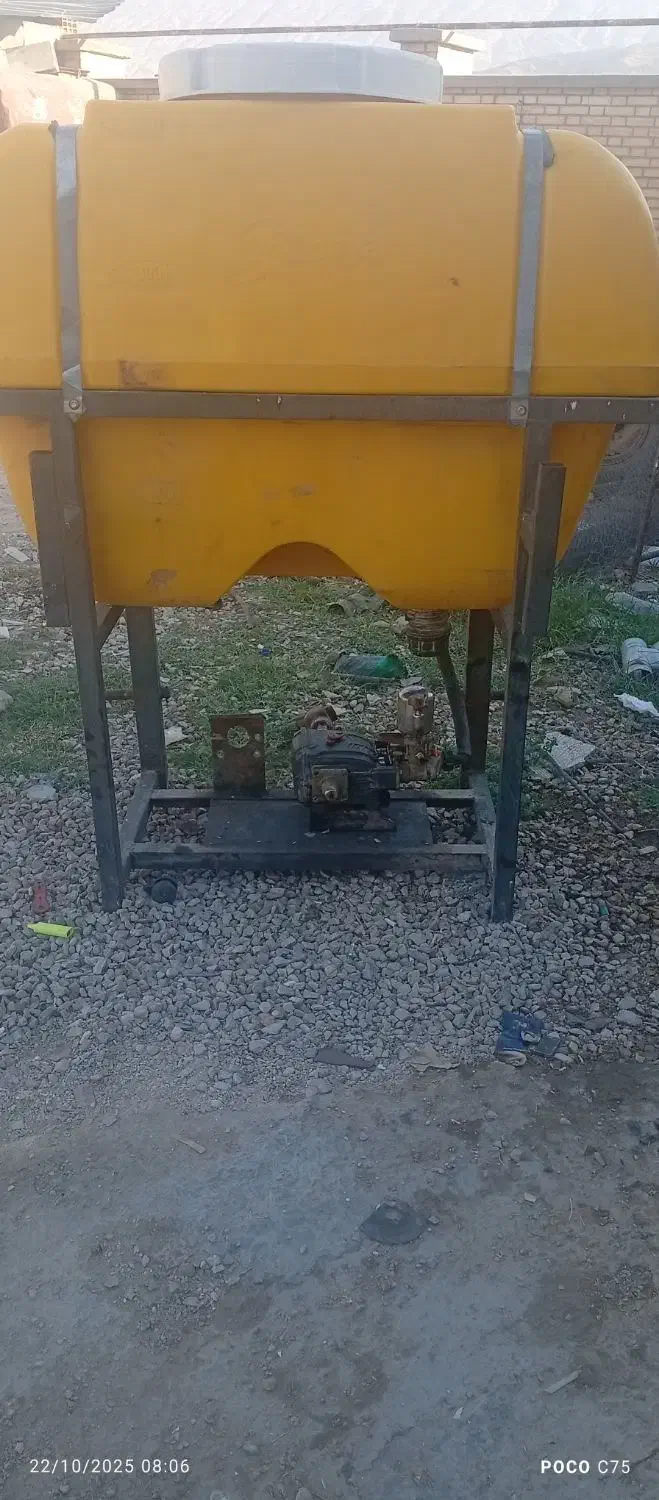 سمپاش ۴۰۰لیتری تراکتوری|ماشین‌آلات صنعتی|دهدشت, |دیوار