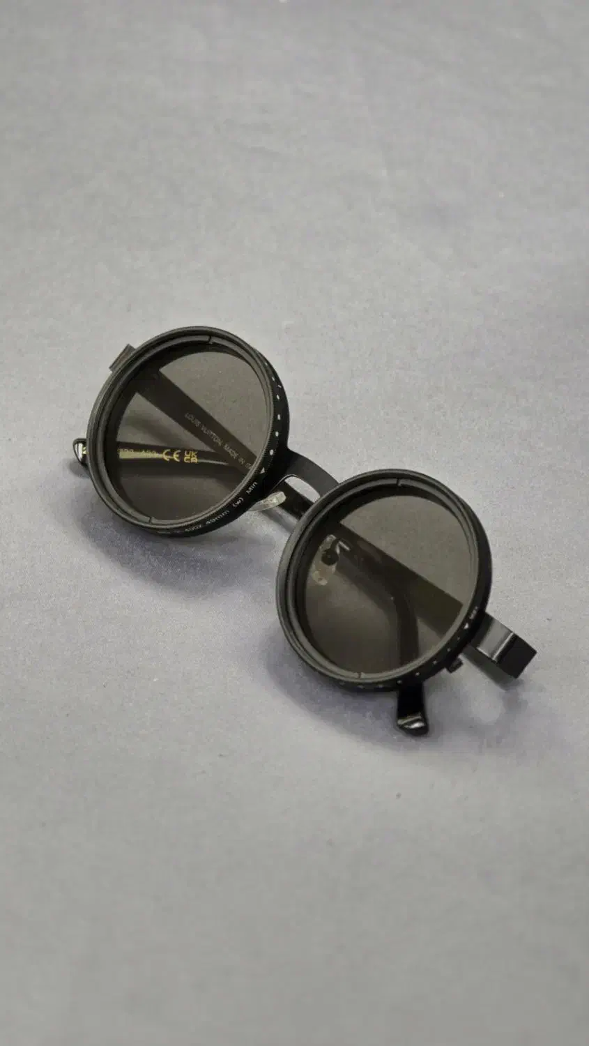 عینک آفتابی لنز چرخشی (ا.قساطی)|زیورآلات و اکسسوری|قم, باسکول|دیوار