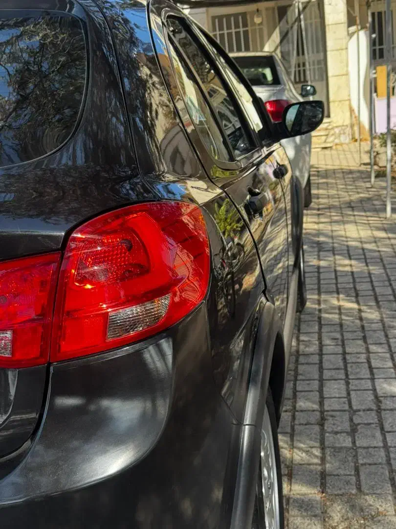 کوئیک R مشکی قرمز|خودرو سواری و وانت|مشهد, فلسطین|دیوار