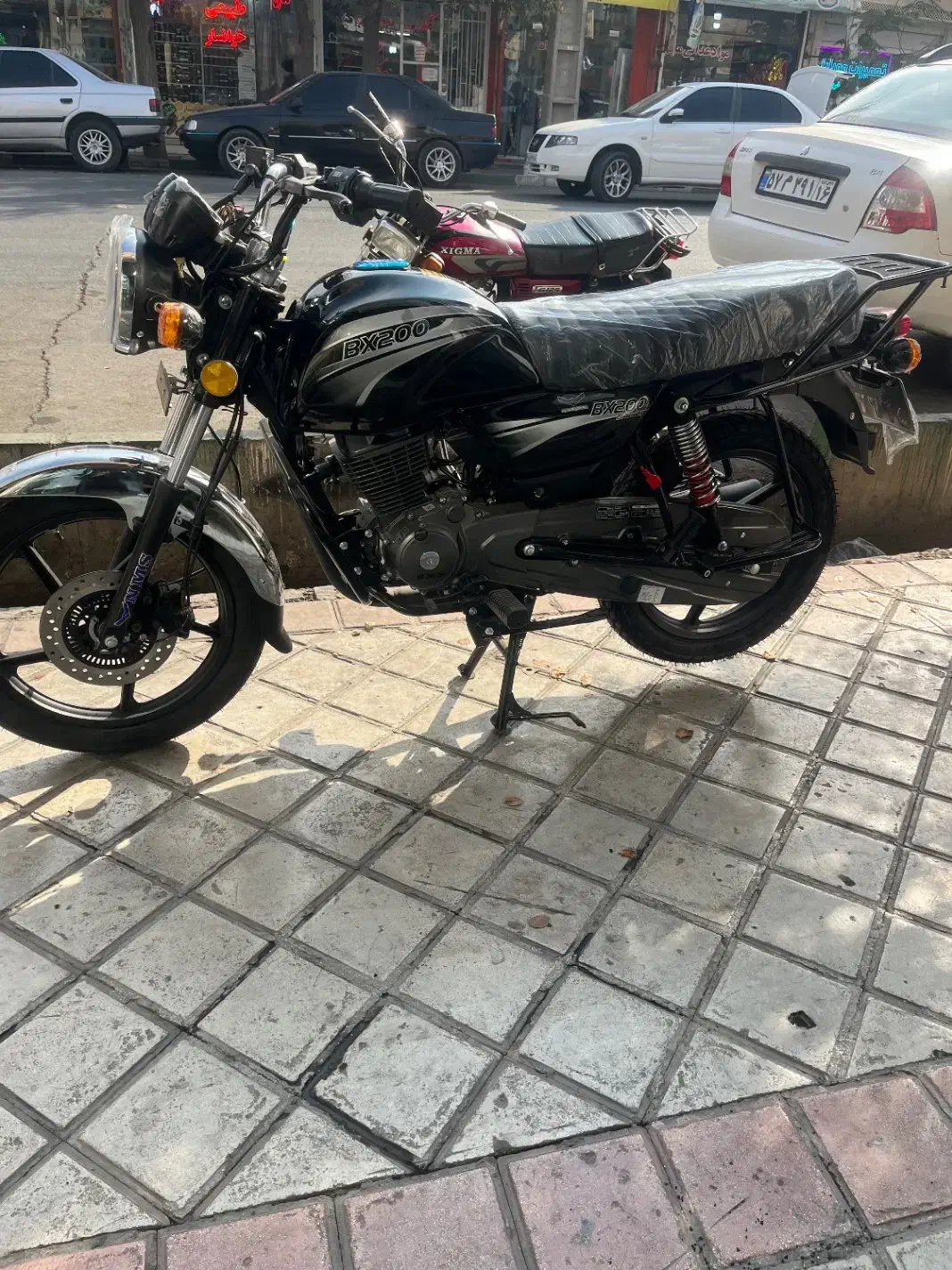 باکسر Bx200  صفر کیلومتر شرایطی|موتورسیکلت|قم, یزدان‌شهر|دیوار