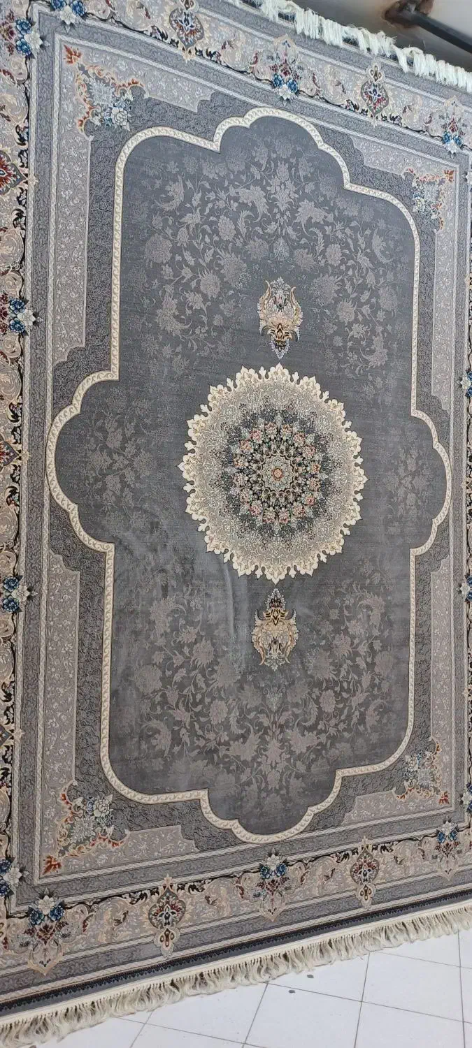انواع فرش های ۷۰۰ شانه در سایز بندی ۱۲ // ۹ // ۶|فرش|اصفهان, سروستان|دیوار