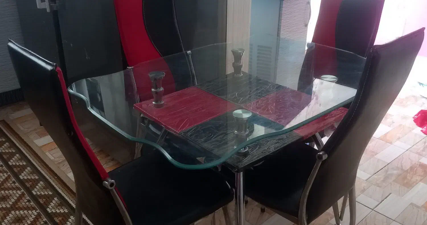 میز نهار خوری و ۴ صندلی|میز و صندلی غذاخوری|جونقان, |دیوار