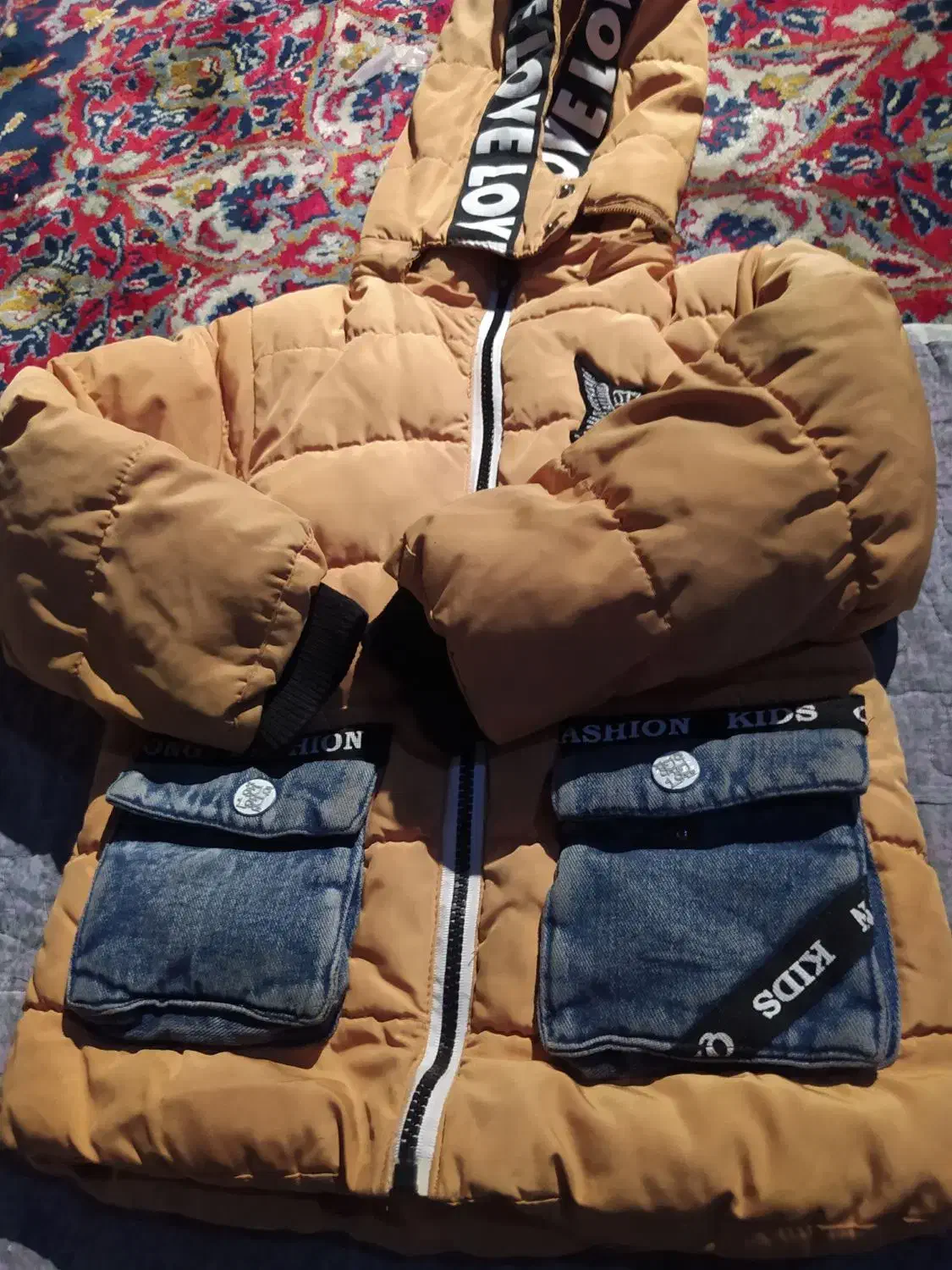 کاپشن درحدنو بچه گانه|لباس|شیراز, دباغ خانه|دیوار