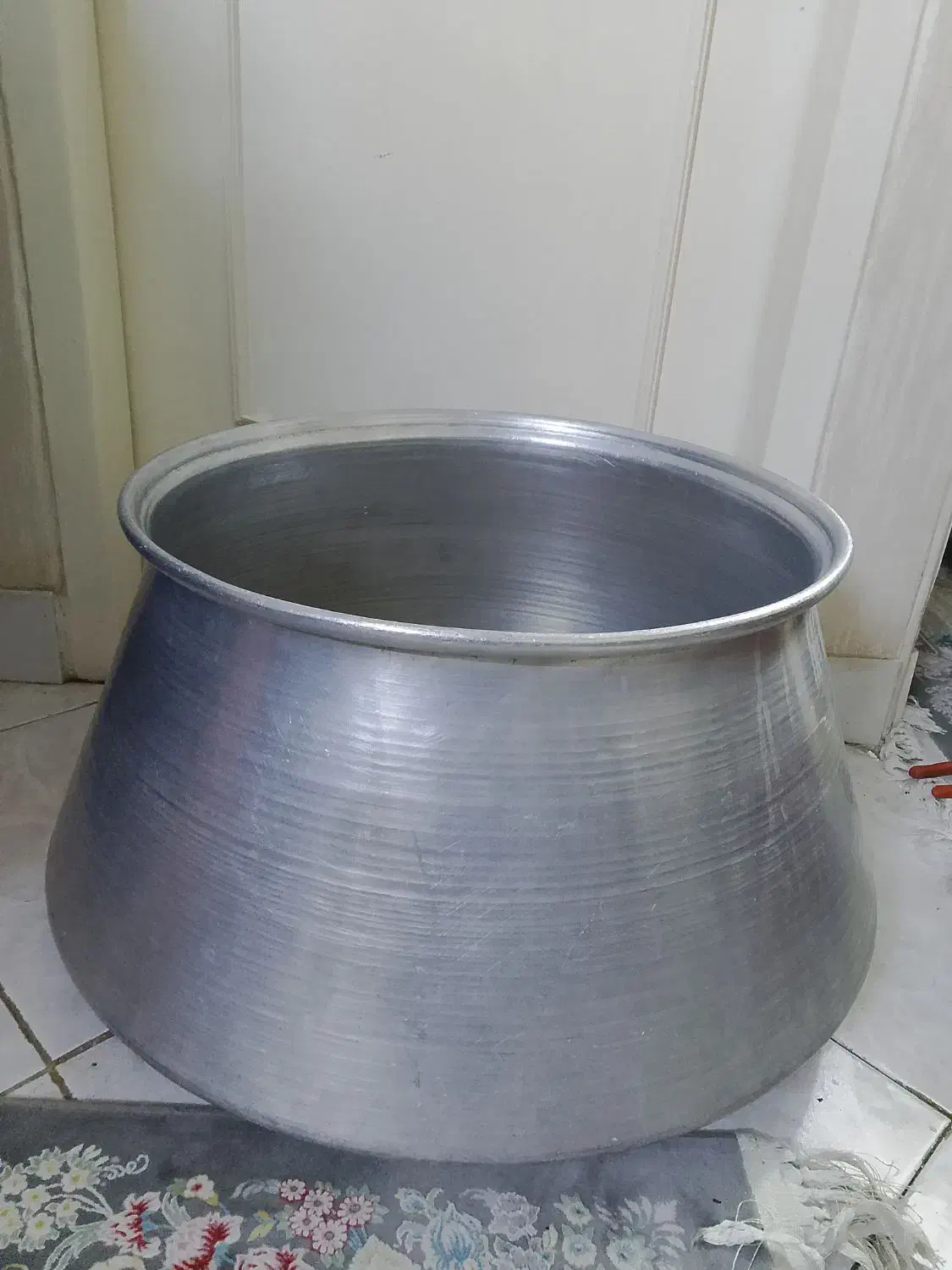 دیگ آلومینیومی|ظروف پخت‌وپز|تهران, نیروی هوایی (پیروزی)|دیوار