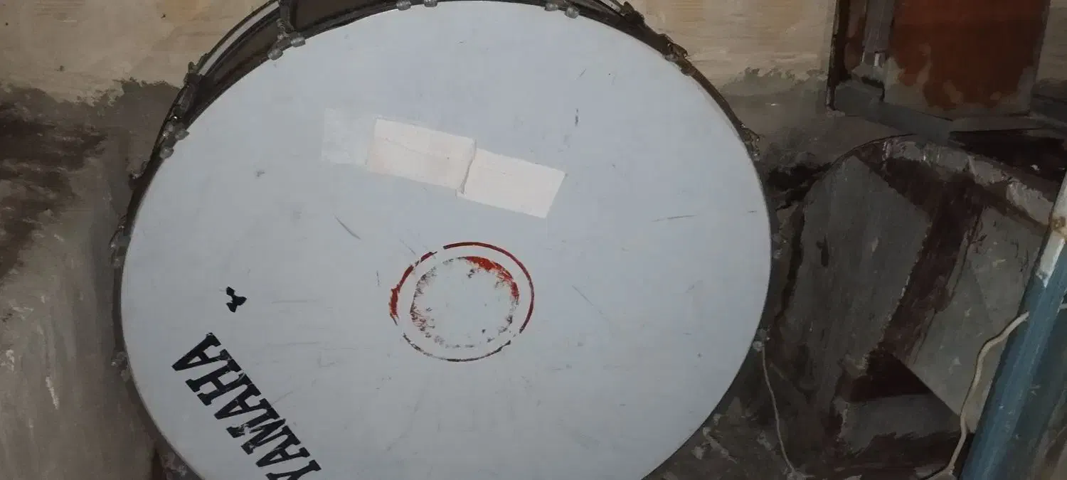 طبل دوقلو|درام و پرکاشن|قرچک, زیبا شهر|دیوار