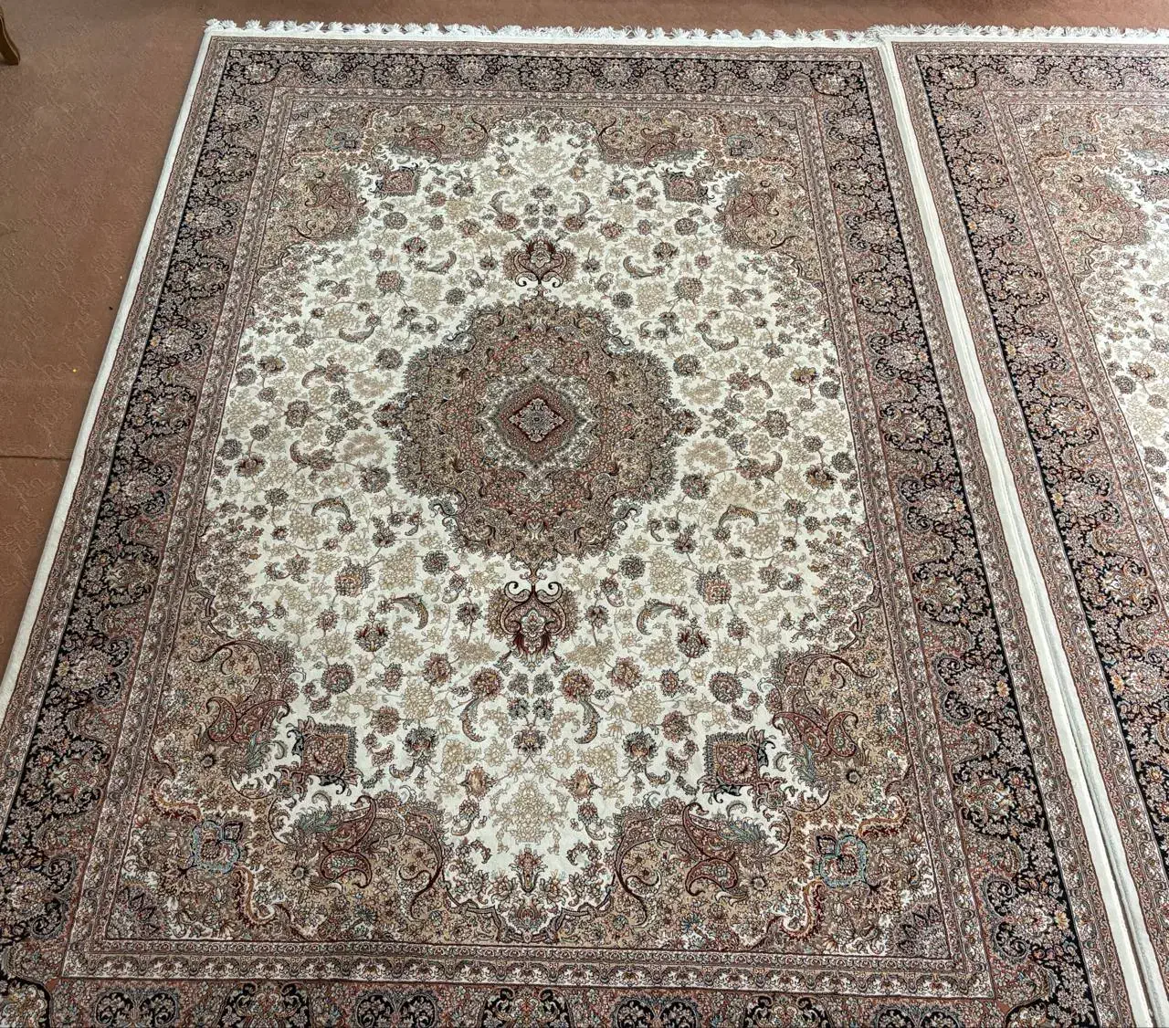 فرش 9 متری گردویی|فرش|فلاورجان, |دیوار