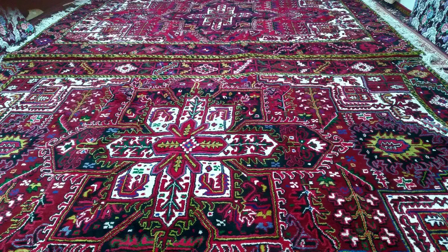 ۳تافرش۹متری‌ویک‌جفت‌دستبافت‌اطراف‌هریس‌|فرش|تبریز, |دیوار