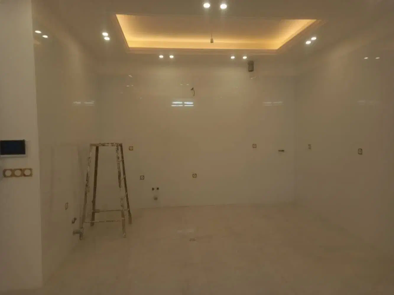 ویلایی ۲ طبقه دربست     کلید نخورده    خوش نقشه|اجارهٔ آپارتمان|قم, سعادتی|دیوار