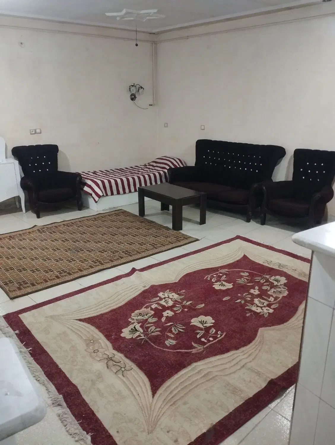 آپارتمان مبله طبقه اول  مرگز شهر|اجارهٔ کوتاه‌مدت آپارتمان و سوئیت|کرمانشاه, |دیوار
