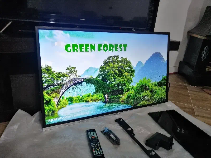 ال ای دی40اینچ پنل کره ای اصل درحداک بشرط|تلویزیون و پروژکتور|مشهد, شهید آوینی|دیوار