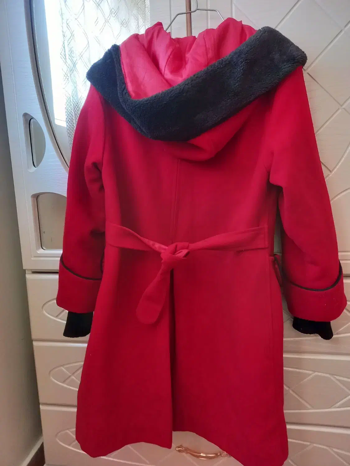 پالتو وبارونی وهودی|لباس|پاکدشت, پاکدشت (مامازند)|دیوار