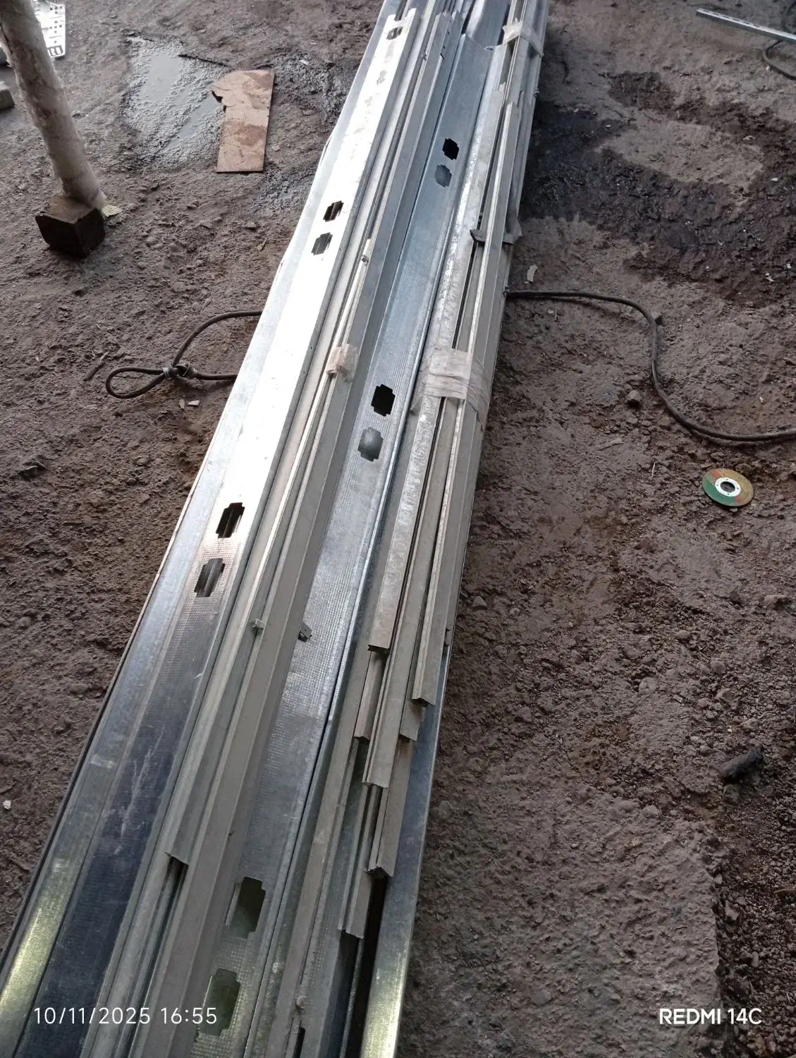 فلاش تانک فریم نبشی|مصالح و تجهیزات ساختمان|تهران, خاک سفید|دیوار