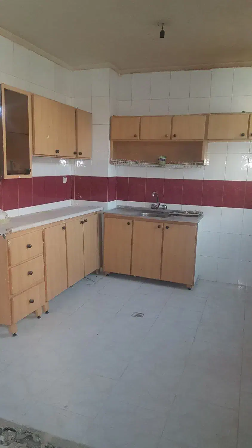 آبچکان|آبچکان و نظمدهنده ظروف|کرمانشاه, |دیوار