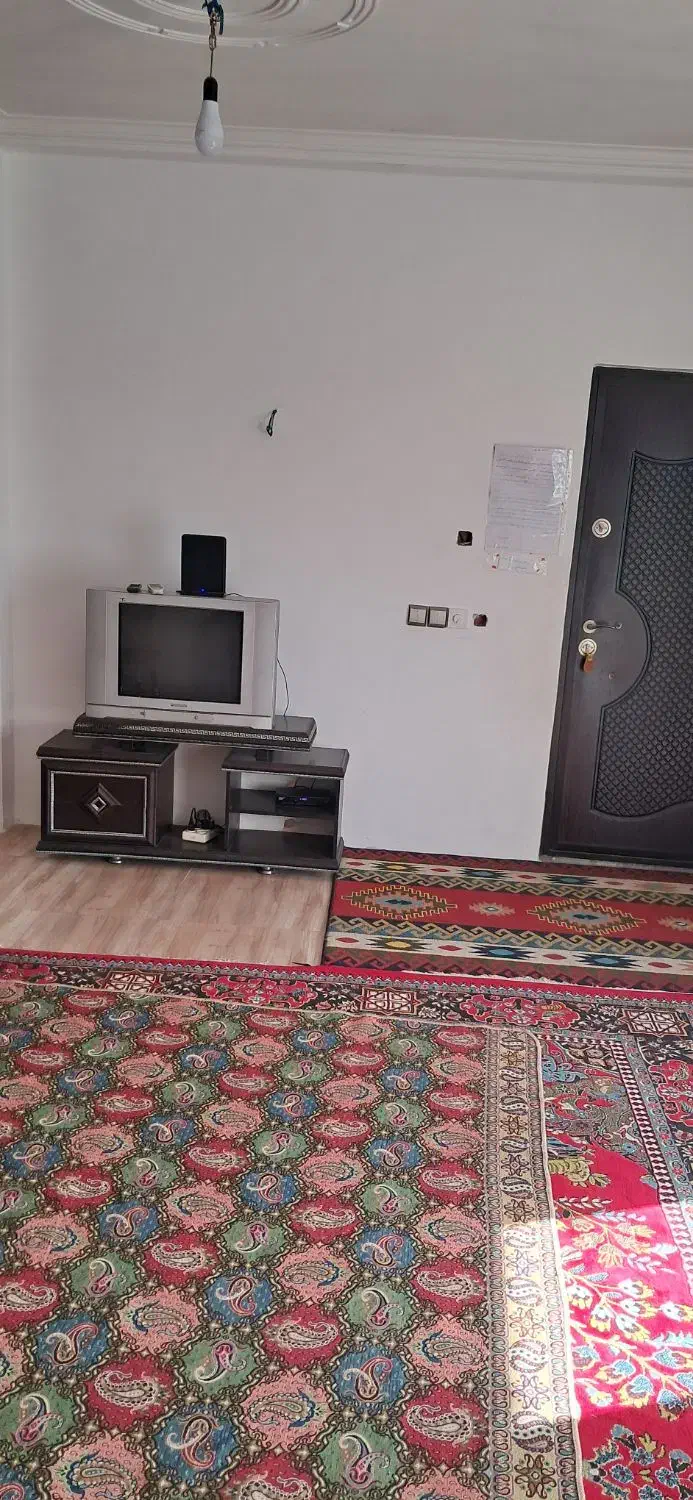 اجاره شبانه ویلا تمیز برای خانواده و استادکاران|اجارهٔ کوتاه‌مدت ویلا و باغ|رویان, |دیوار