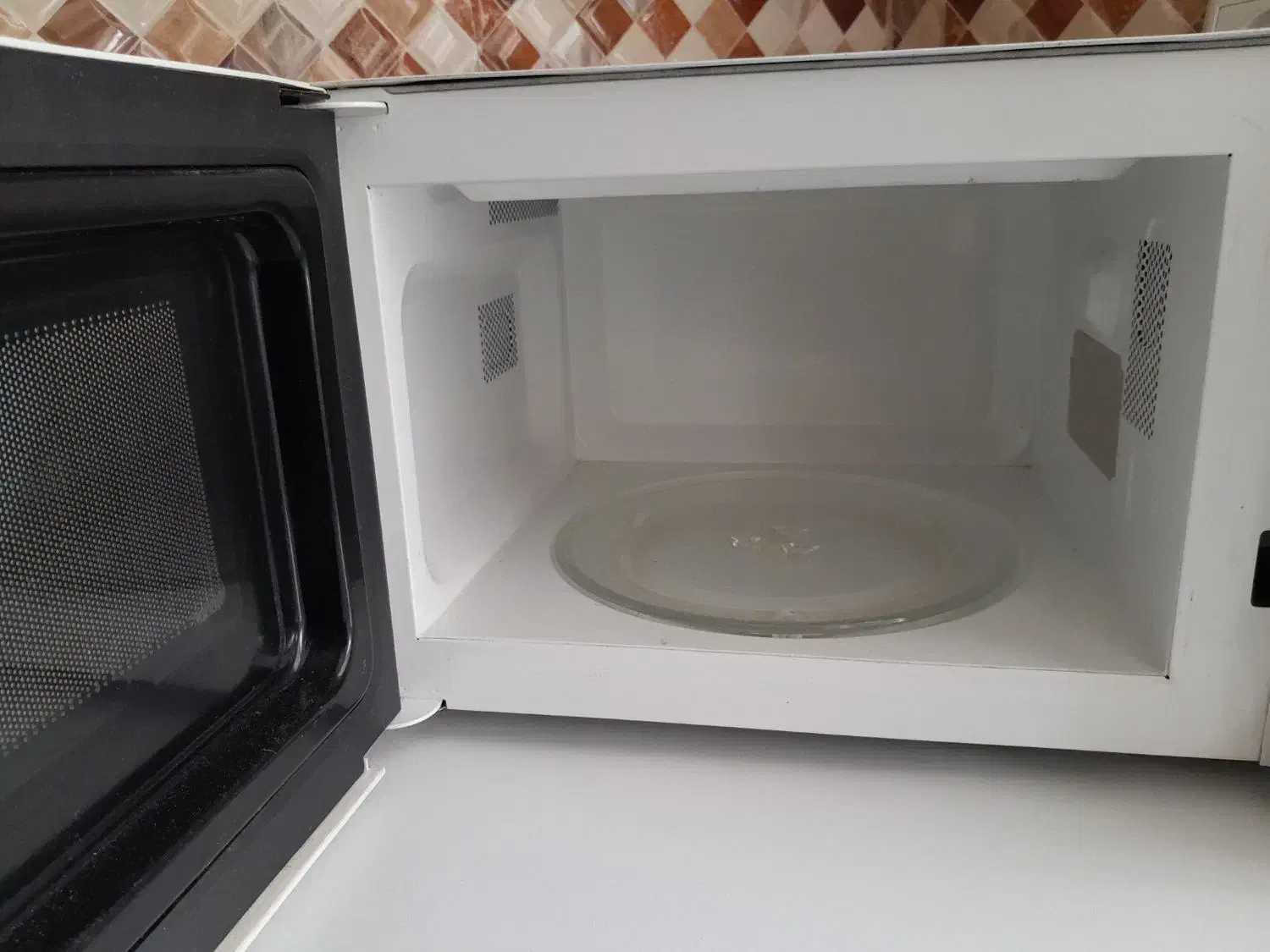 ماکروویو پاناسونیک|اجاق گاز و لوازم برقی پخت‌وپز|اسلام‌شهر, زرافشان|دیوار