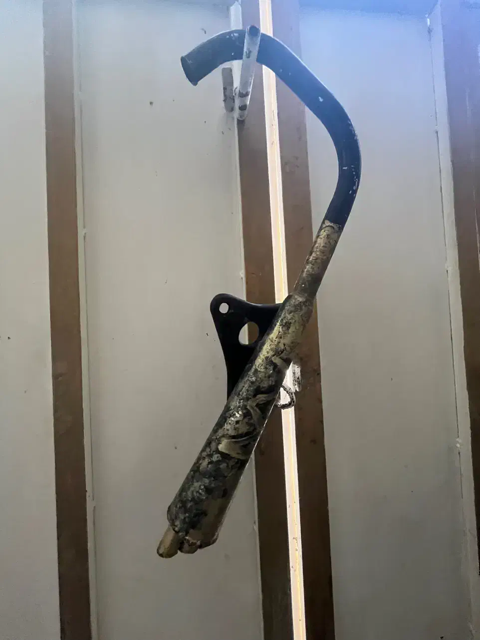 اگزوز دست ساز|قطعات یدکی و لوازم جانبی|قره چای, |دیوار