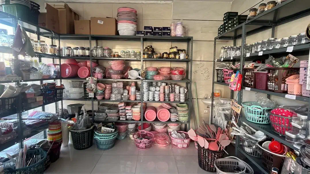 فروش یک جای وسایل پلاسکویی شاهین شهر|ظروف نگهدارنده، پلاستیکی، یک‌بارمصرف|اردستان, |دیوار