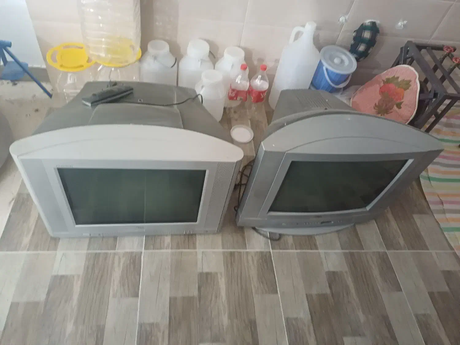 تلویزیون ۲۱ اینچ LG|تلویزیون و پروژکتور|ارومیه, |دیوار