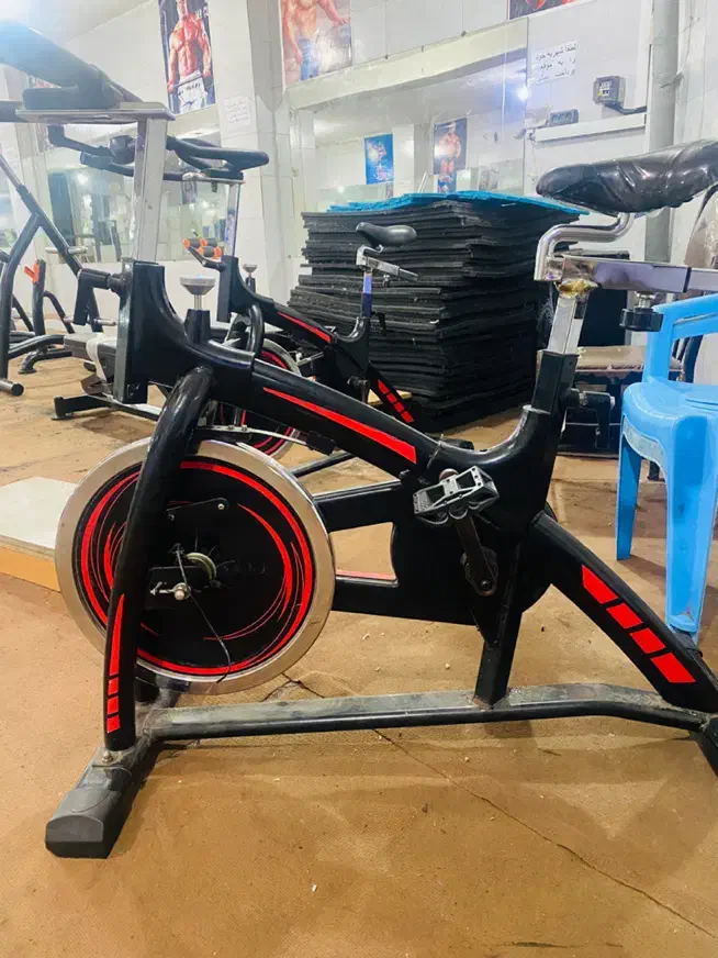 دوچرخه ثابت باشگاهی|تجهیزات ورزشی|گنبد کاووس, |دیوار