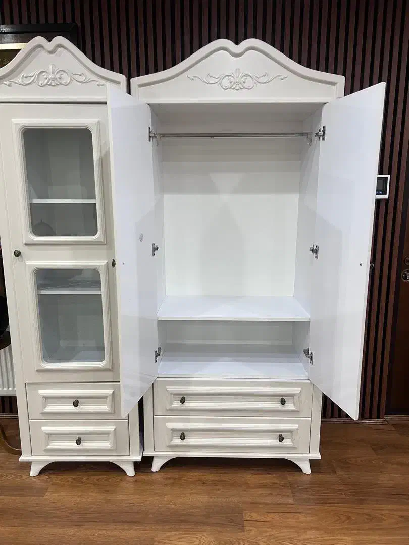 کمد نوجوان|جاکفشی، کمد، دراور|نظرآباد, صالح آباد|دیوار