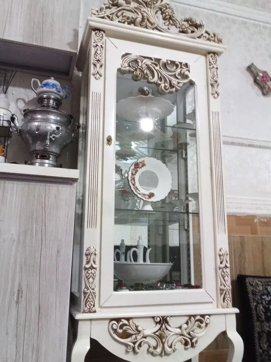 بوفه تمیز بدون خط وخش|بوفه، ویترین، کنسول|گرگان, |دیوار