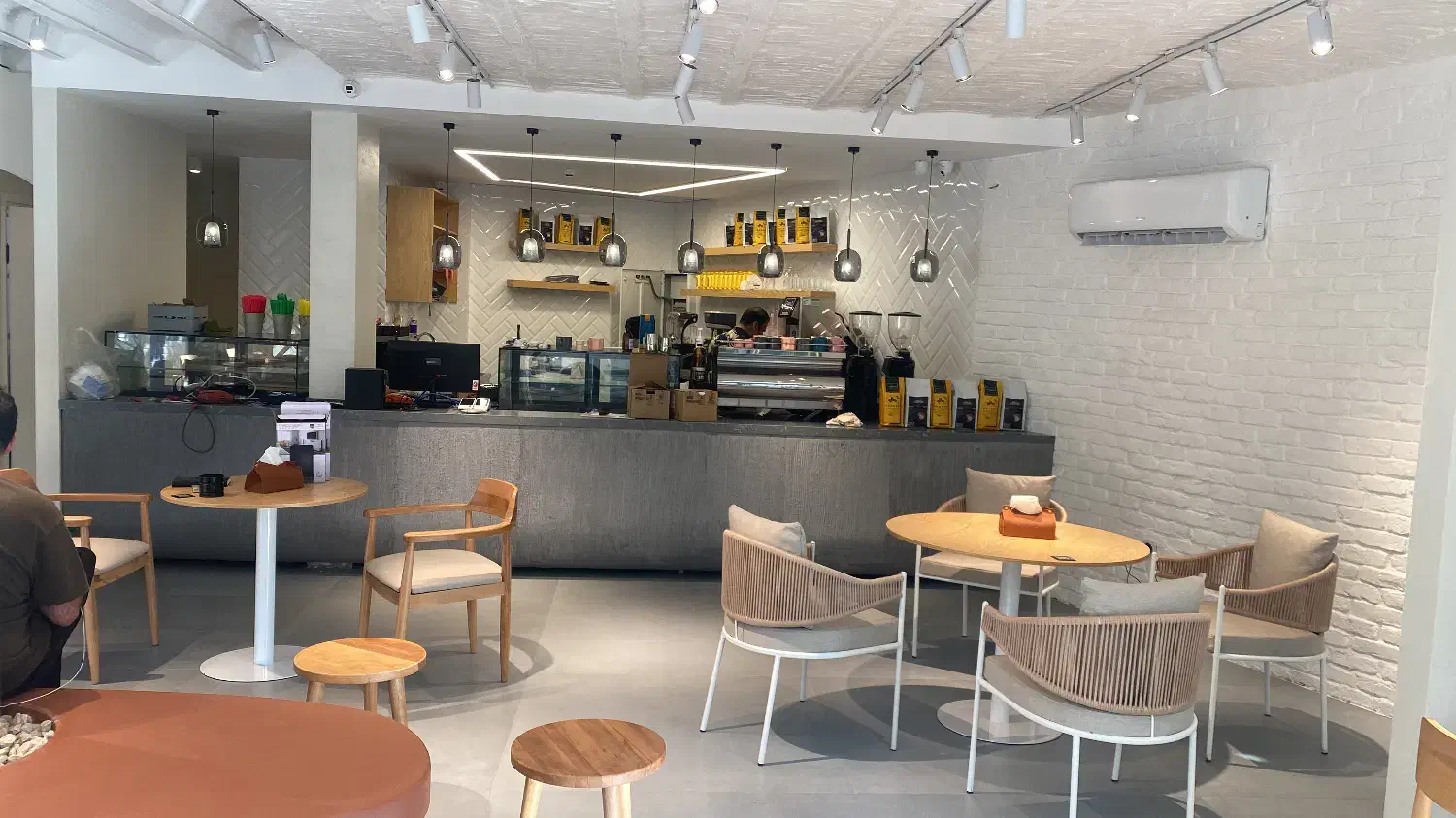 نیروی ساده|استخدام خدمات فروشگاه و رستوران|تهران, نیلوفر|دیوار