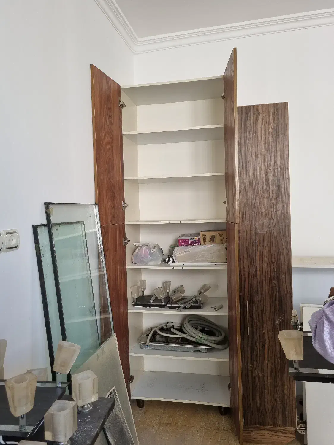 کمد چهار دره، قفسه دار|جاکفشی، کمد، دراور|بندرعباس, |دیوار