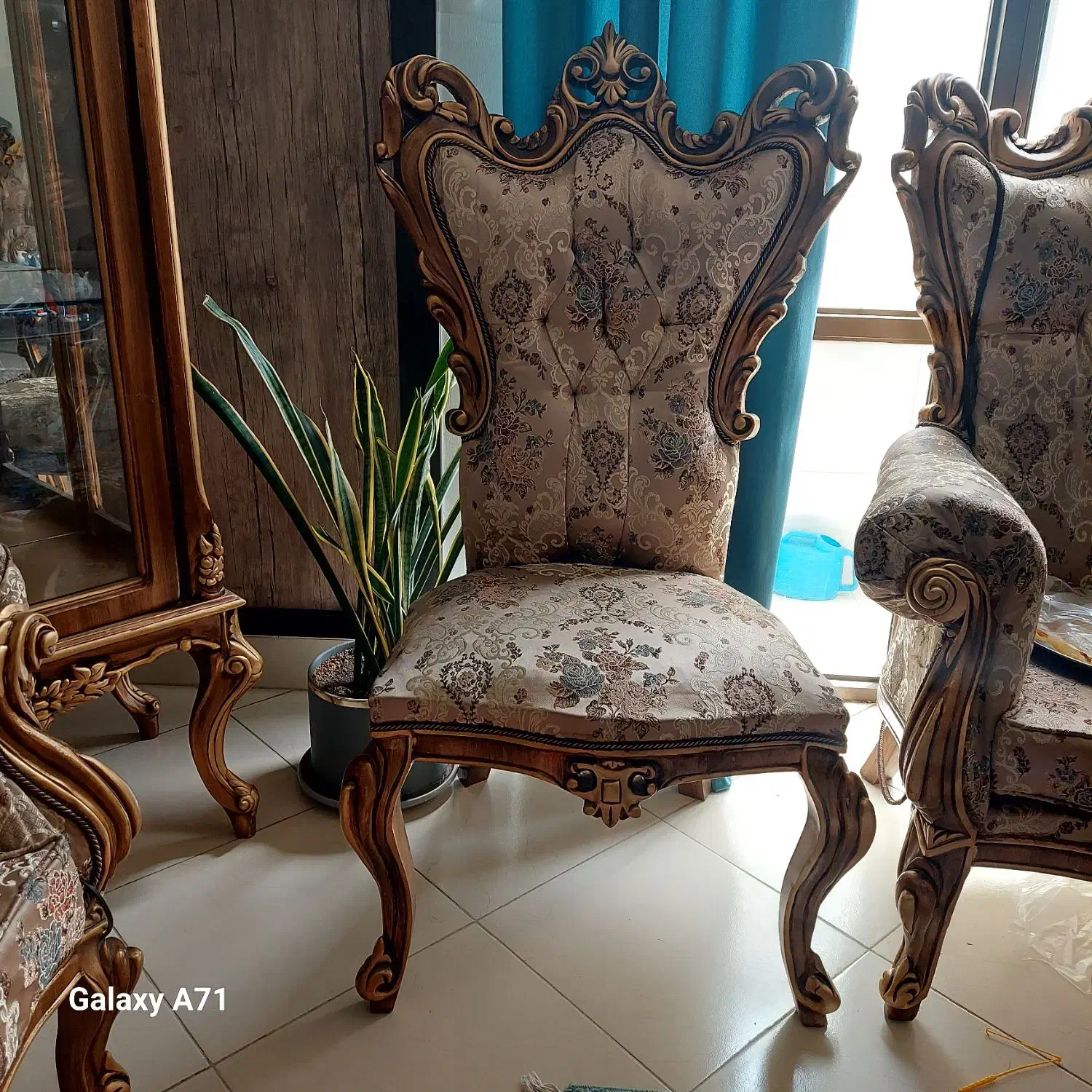 مبله ۹ نفره ناهارخوری ۸ نفره و ویترین|مبلمان خانگی و میز عسلی|اصفهان, گرکان|دیوار