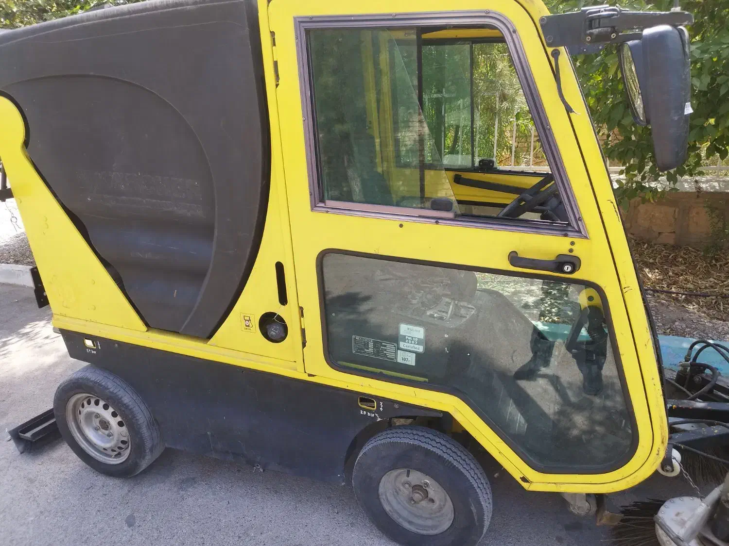 ماشین جاروب|خودرو سنگین|شیراز, ریشمک|دیوار