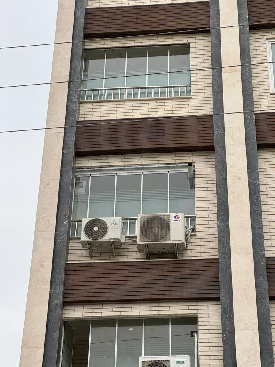 کرکره برقی شیشه سکوریت|خدمات پیشه و مهارت|گرگان, |دیوار