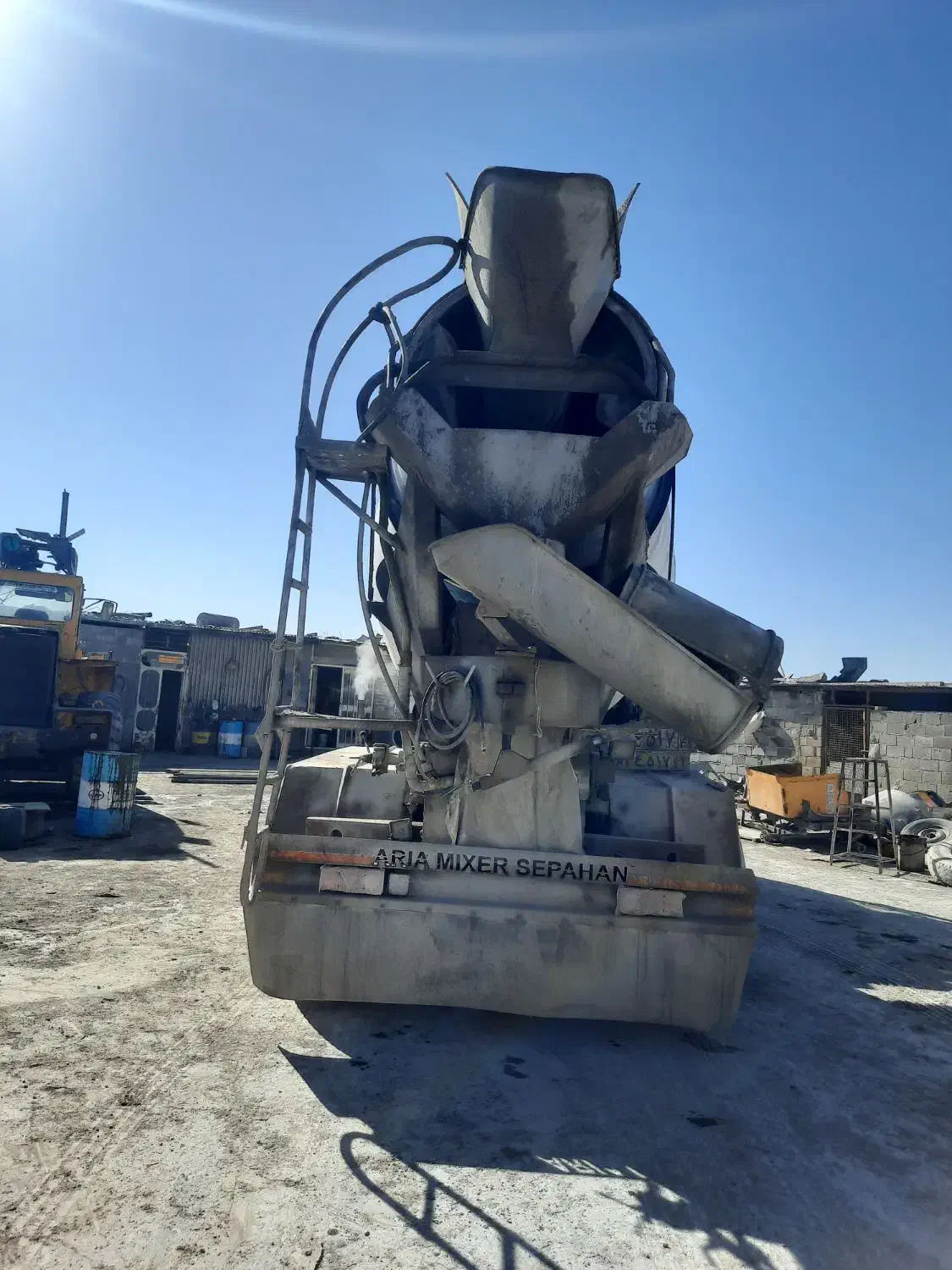 کرایه تراک میکسر به صورت ماهانه و روزانه|خودرو اجارهای|عسلویه, |دیوار