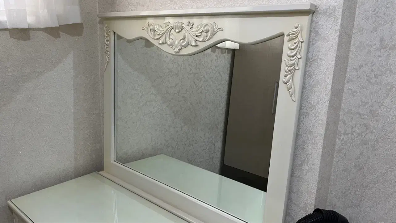 آینه کنسول|بوفه، ویترین، کنسول|تبریز, |دیوار