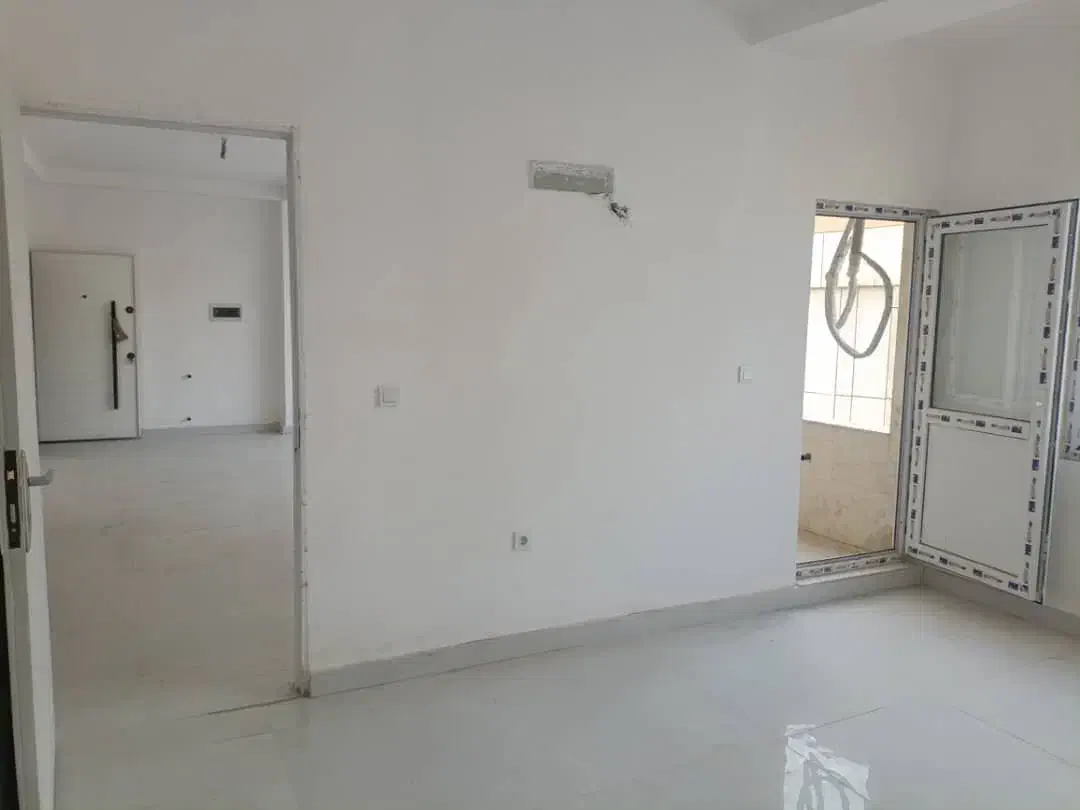 واحد تجاری 90 متری سعدی جنوبی|فروش دفتر کار، اتاق اداری، مطب|ایلام, |دیوار