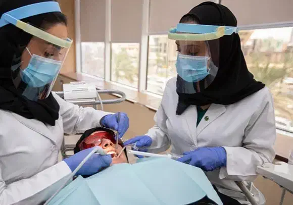 استخدام دستیار دندانپزشکی|استخدام درمانی، زیبایی، بهداشتی|شیراز, ملاصدرا|دیوار