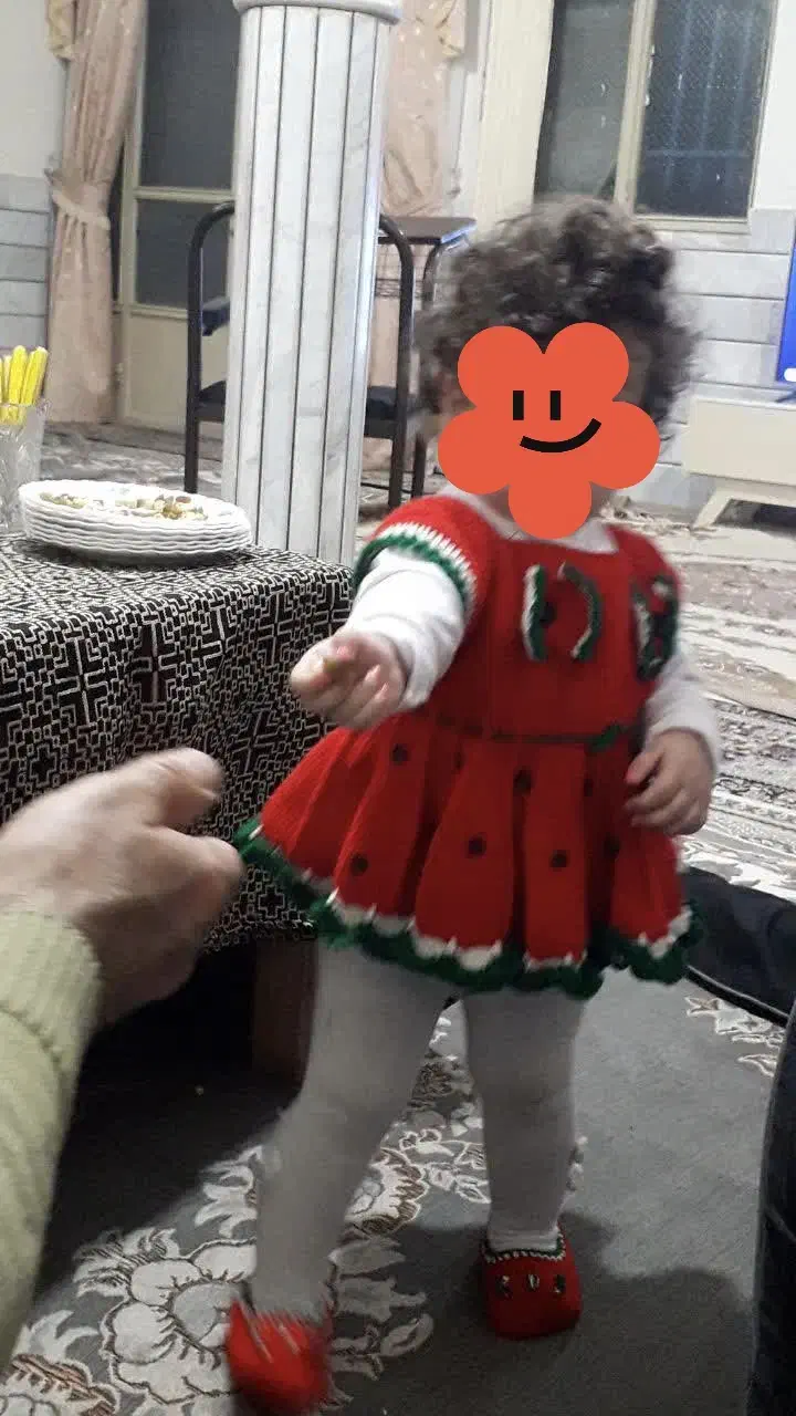 بافت لباس یلدایی همراه باهدوپاپوش دخترانه|کفش و لباس بچه|الیگودرز, |دیوار