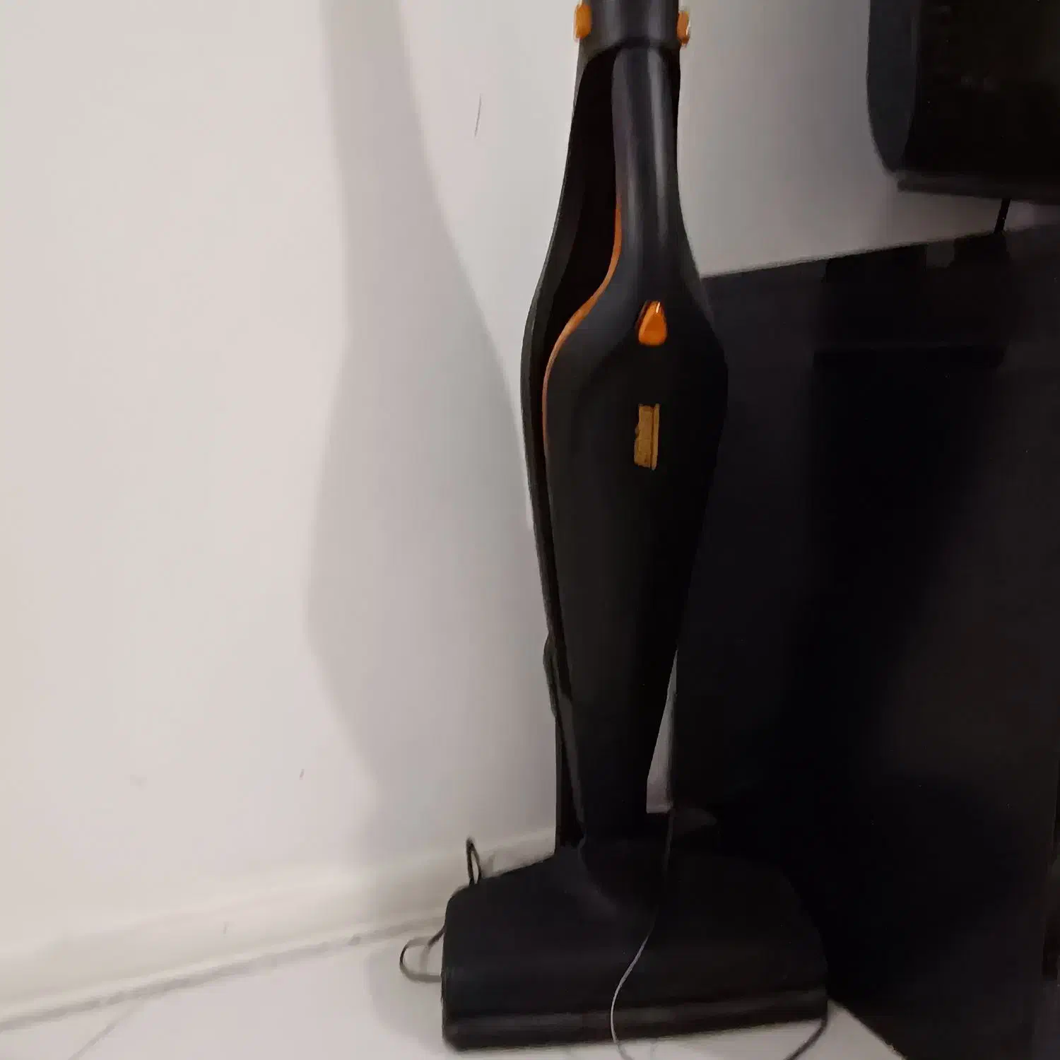 جارو شارژی در حد نو|جاروبرقی، جارو شارژی، بخارشو|اندیشه, اندیشه فاز ۳|دیوار