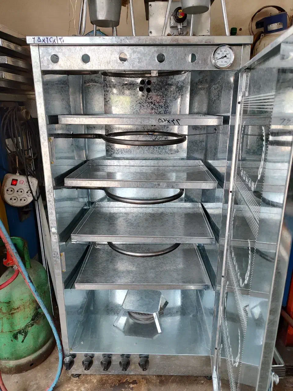 توستر یا تنور|اجاق گاز و لوازم برقی پخت‌وپز|اسفندقه, |دیوار