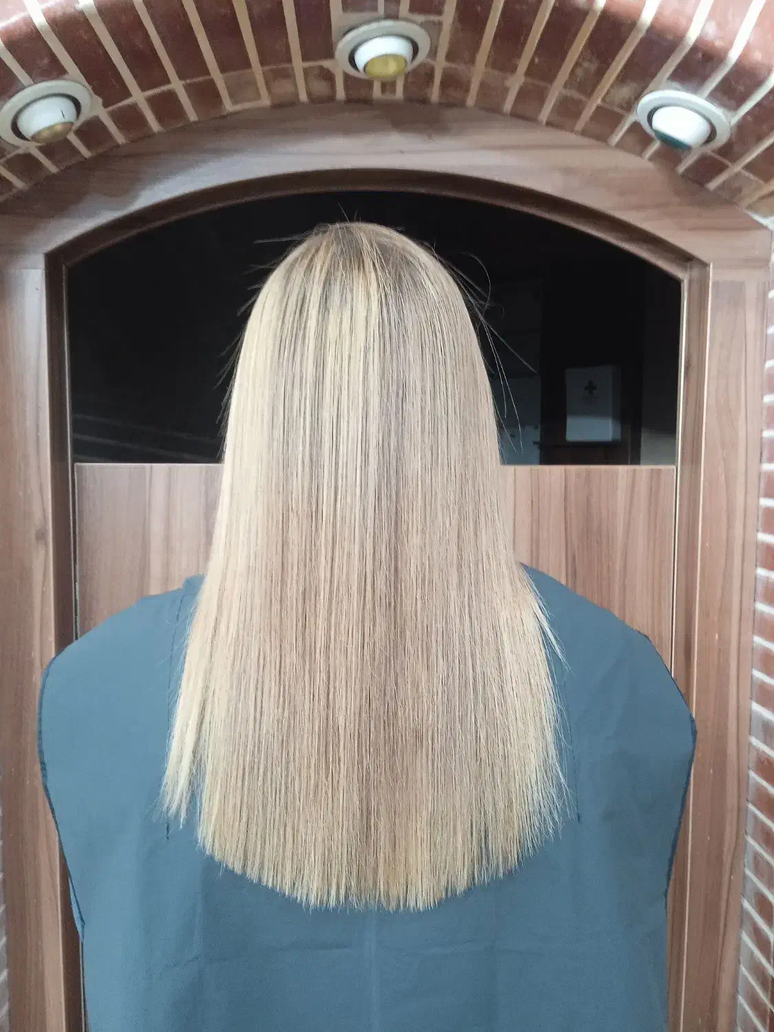 رنگ لایت|خدمات آرایشگری و زیبایی|نجفآباد, باغ ملی|دیوار