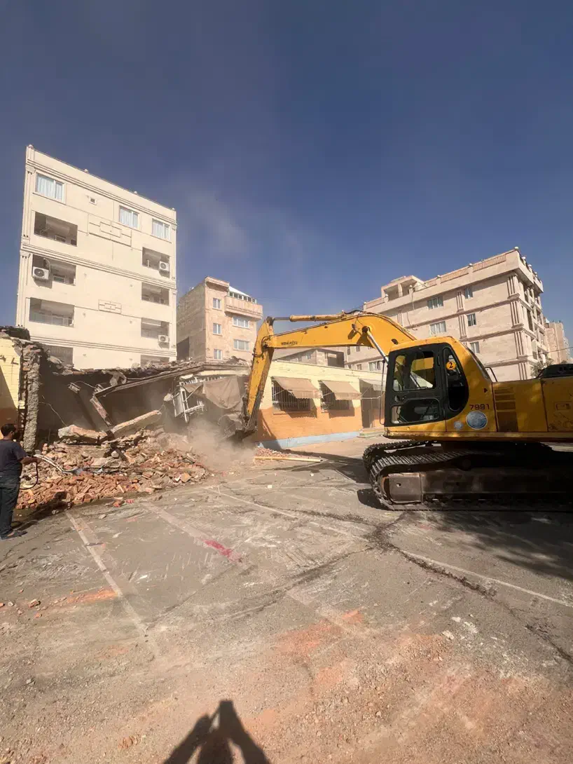 تخریب خاکبرداری مشاوره وبازید رایگان|خدمات پیشه و مهارت|تهران, یوسفآباد|دیوار