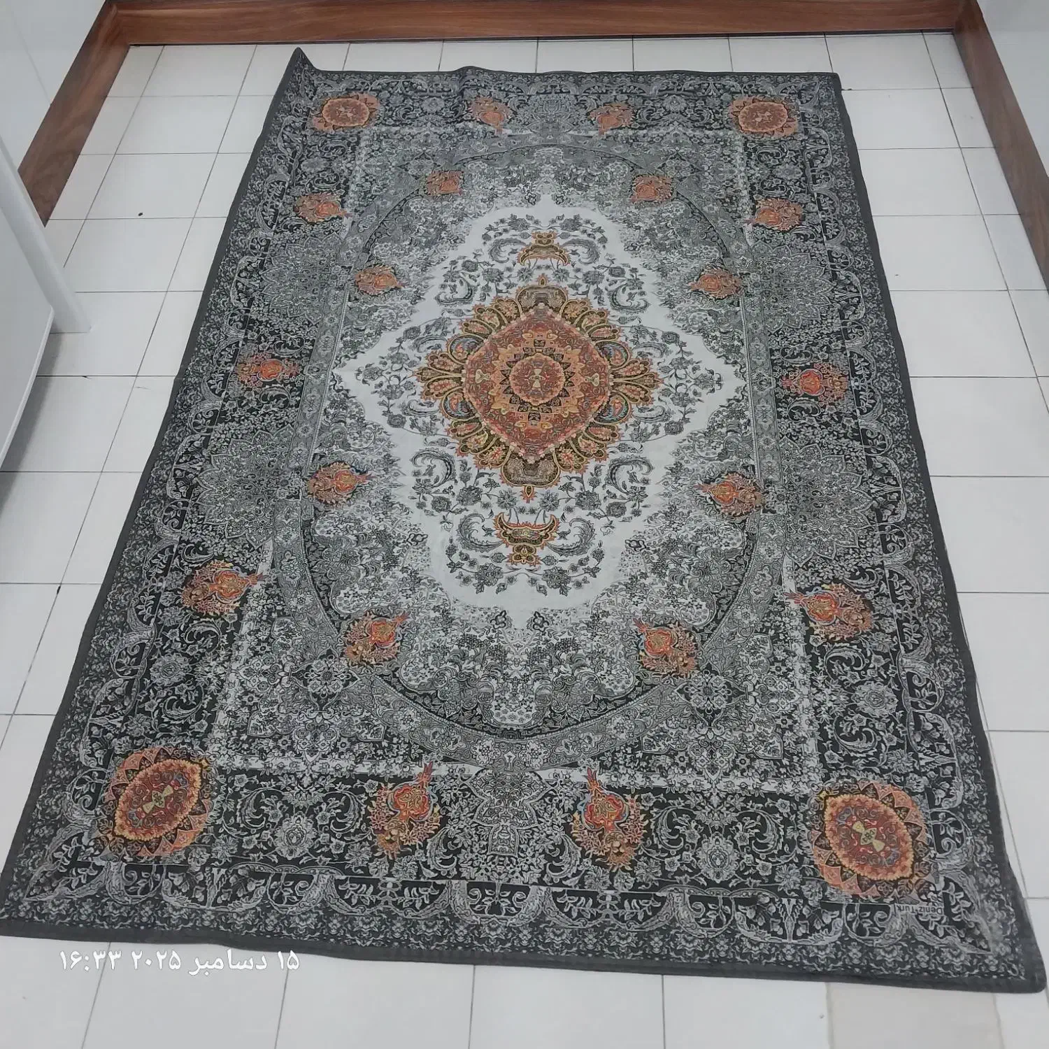 گلیم نونو ترمز گیر|گلیم، جاجیم، گبه|شیراز, فرگاز|دیوار