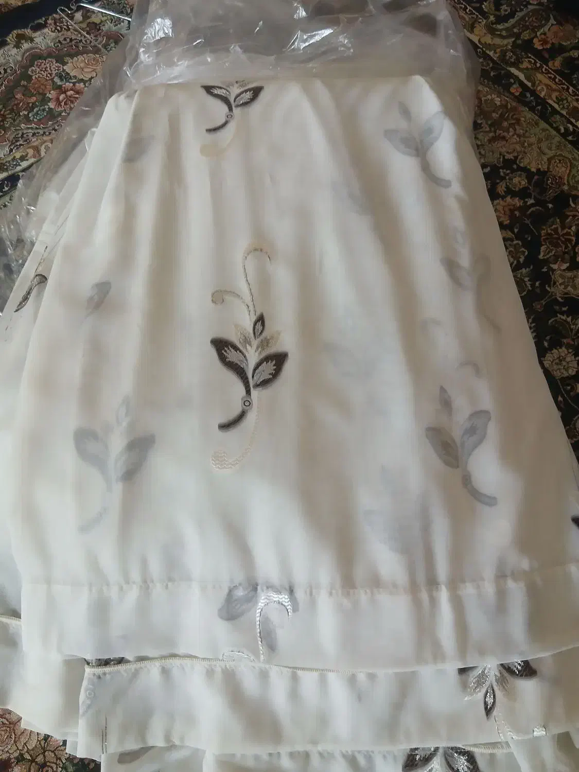 پرده ۲۱ متر دوخته شده ۷ متر|پرده، رانر، رومیزی|مراغه, |دیوار