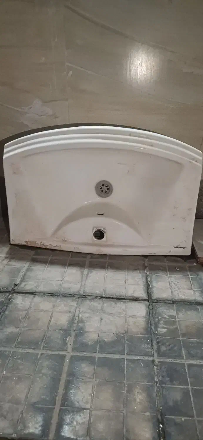 روشویی|لوازم سرویس بهداشتی|ساوه, |دیوار