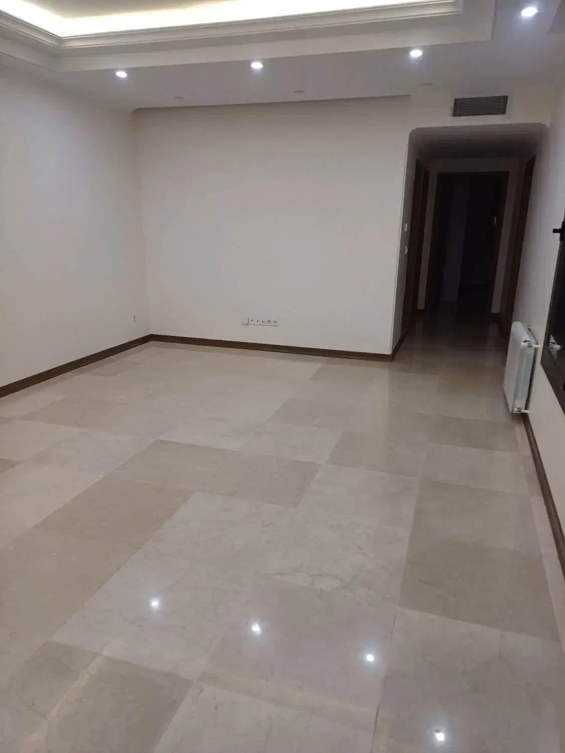 ۲۰۰متر ۴خواب رهن و اجاره پاسداران. شیان