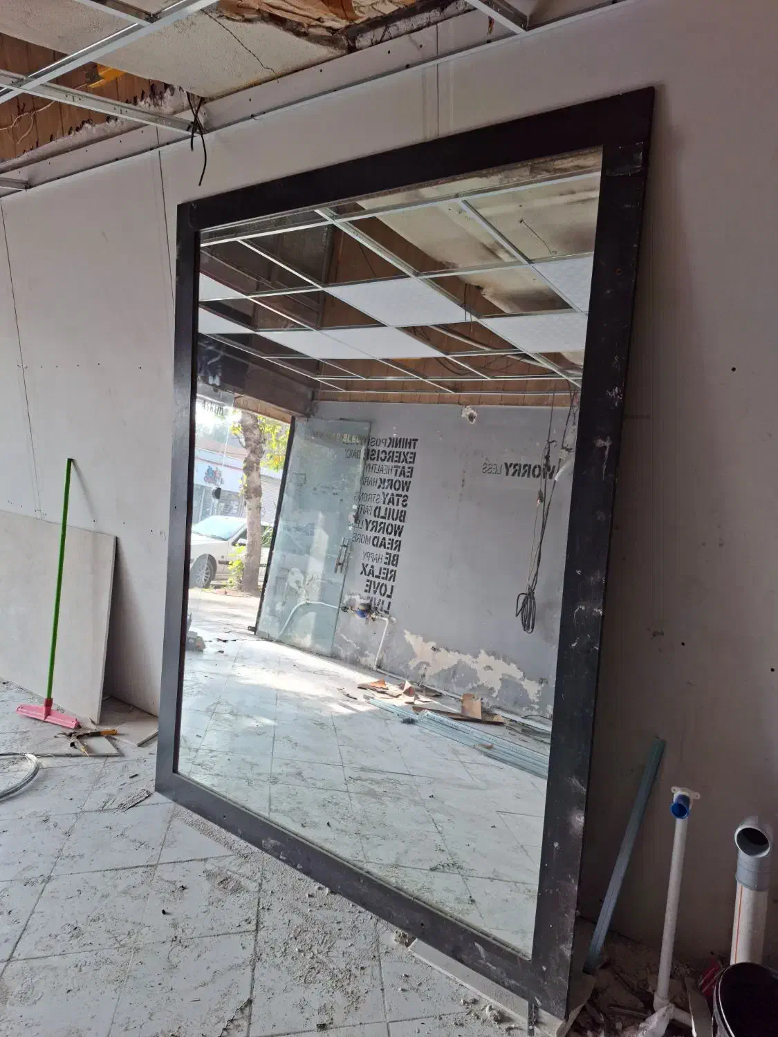 آیینه قدی  بزرگ همراه قاب|آینه|رشت, فلسطین|دیوار