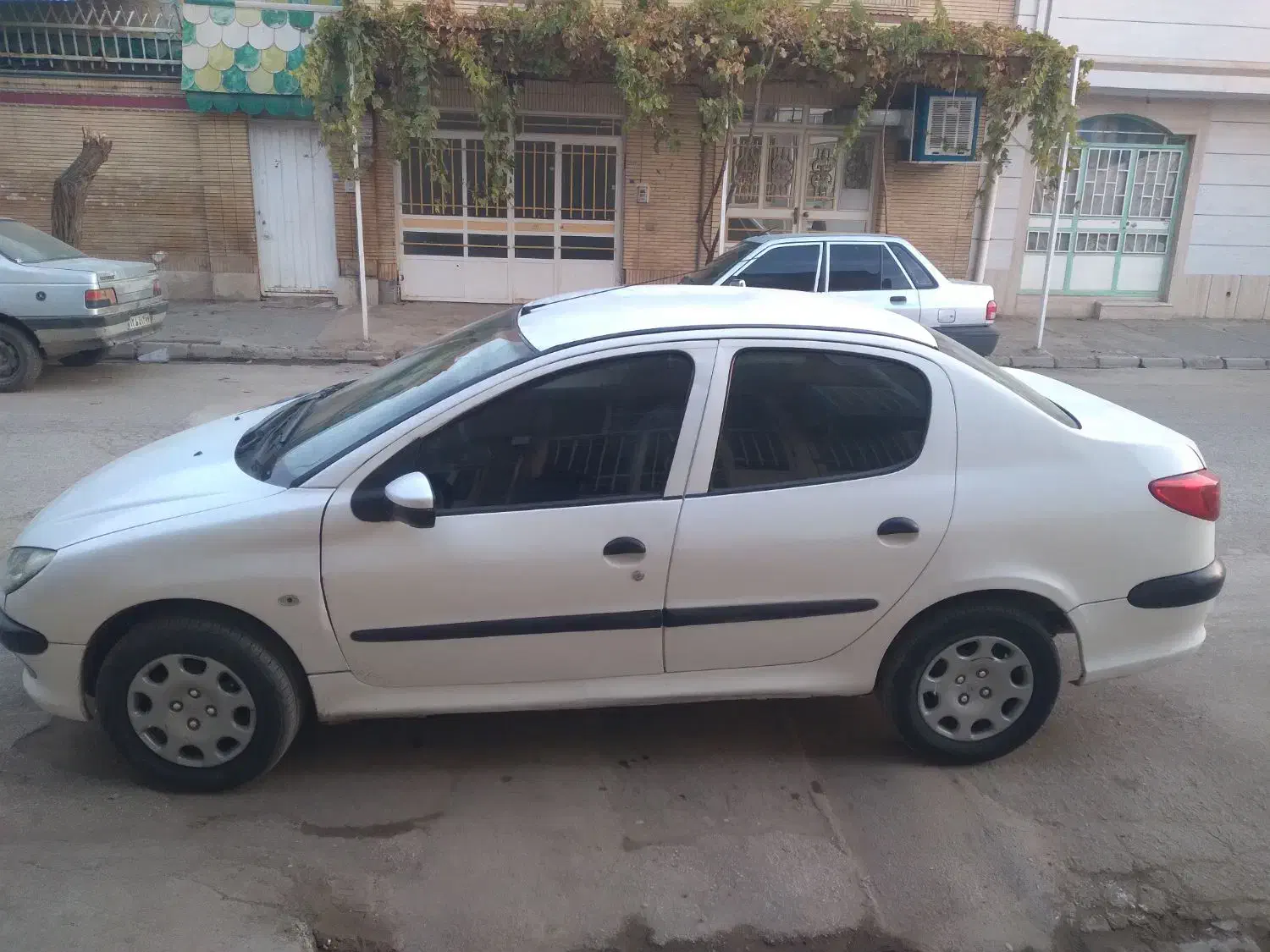پژو 206 اس دی مدل۹۵ دور رنگ معاوضه با ساینا|خودرو سواری و وانت|مشهد, امام رضا (ع)|دیوار